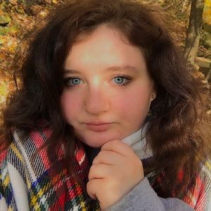 Meet your Posher, Sabrina